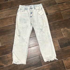 Brand new Lovervet straight leg light wash jeans